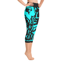 Load image into Gallery viewer, ARIZA Teal Stamp Yoga Capri Leggings
